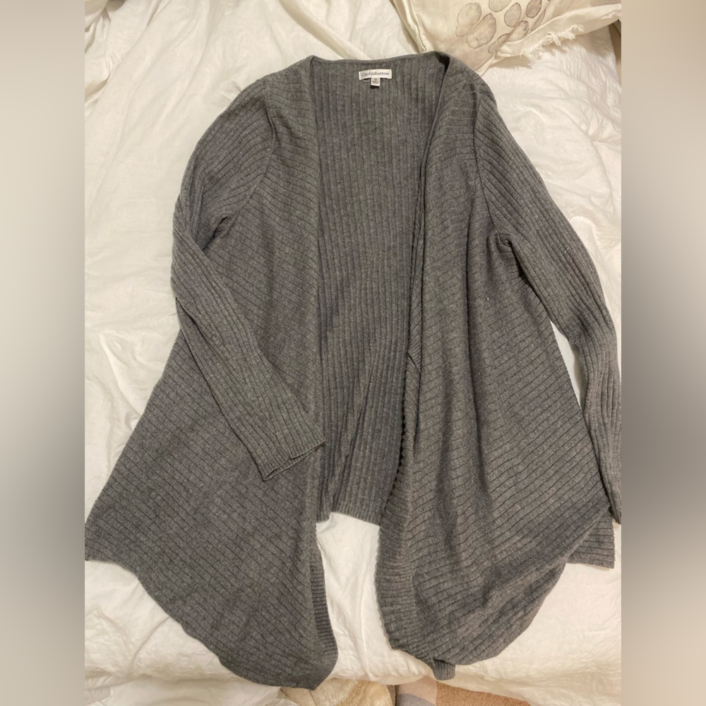 Grey cardigan